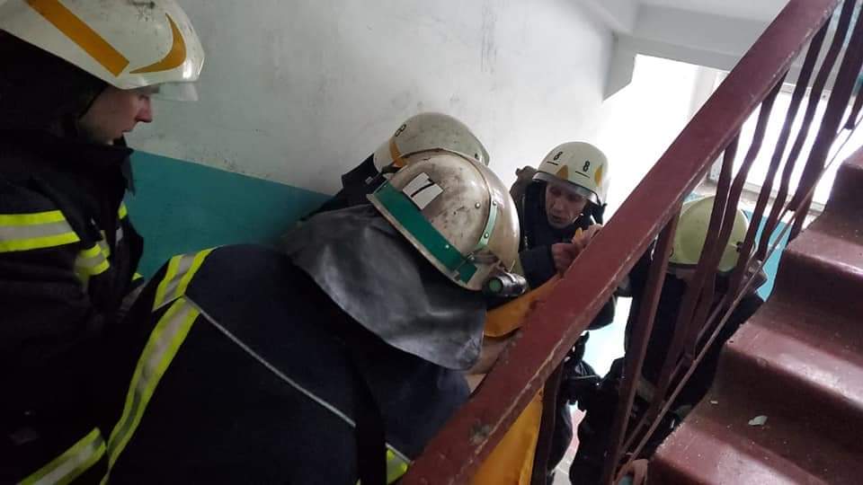 Взрыв на улице Матросова в Каменском: пострадали двое человек