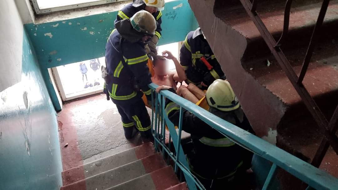 Взрыв на улице Матросова в Каменском: пострадали двое человек