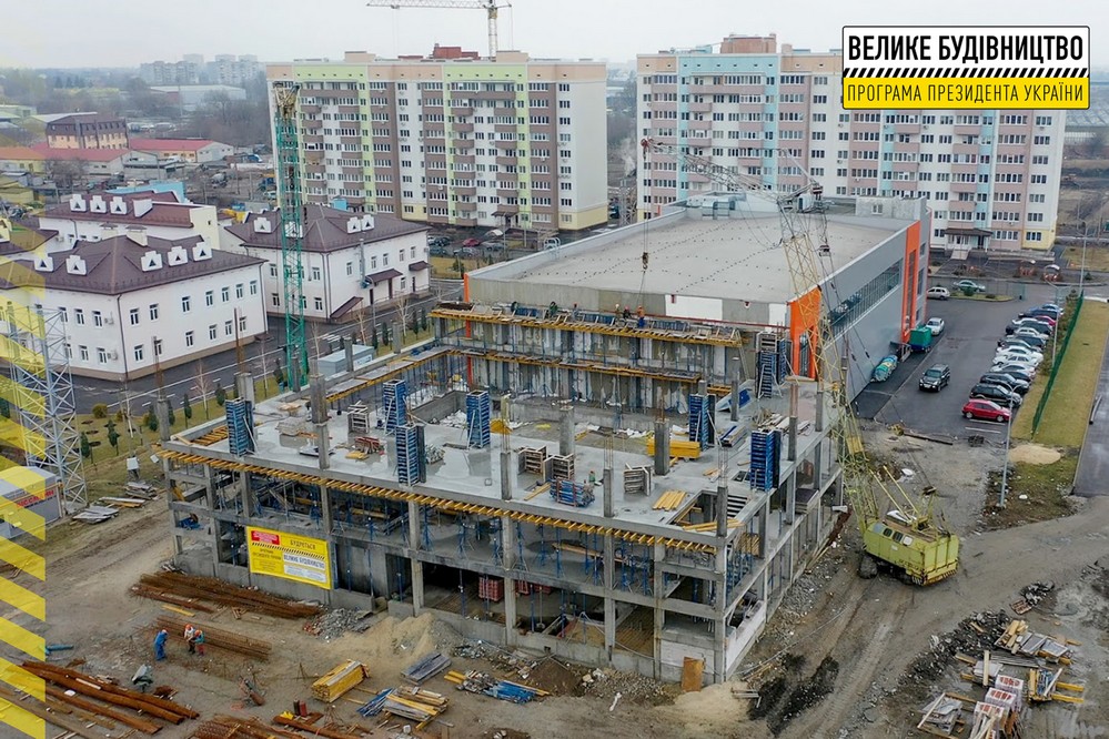 На Днепропетровщине строят «с нуля» еще один бассейн