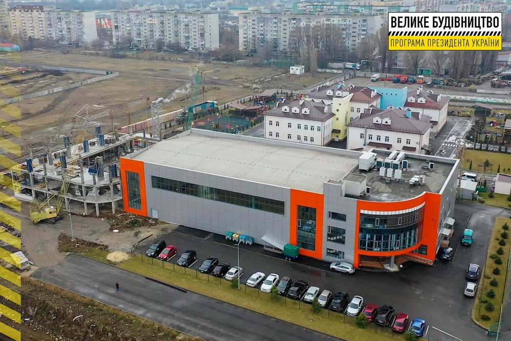На Днепропетровщине строят «с нуля» еще один бассейн