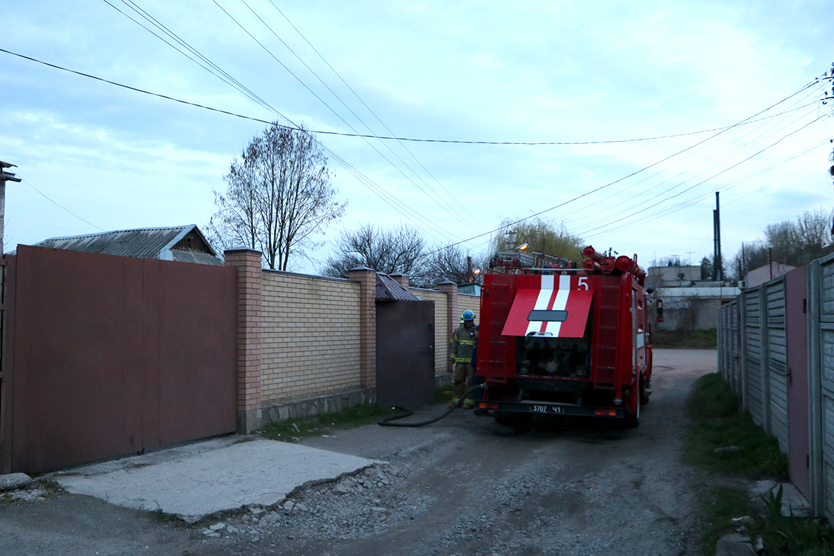 В Днепре при пожаре пострадал молодой парень