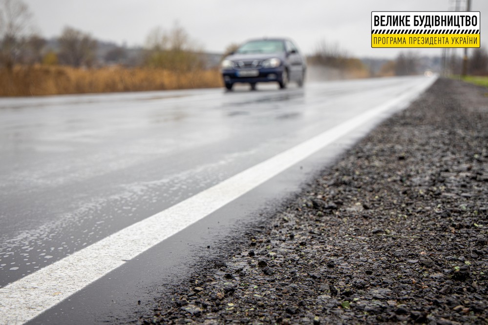У Кам'янському виявили труп: допоможіть встановити особу померлого