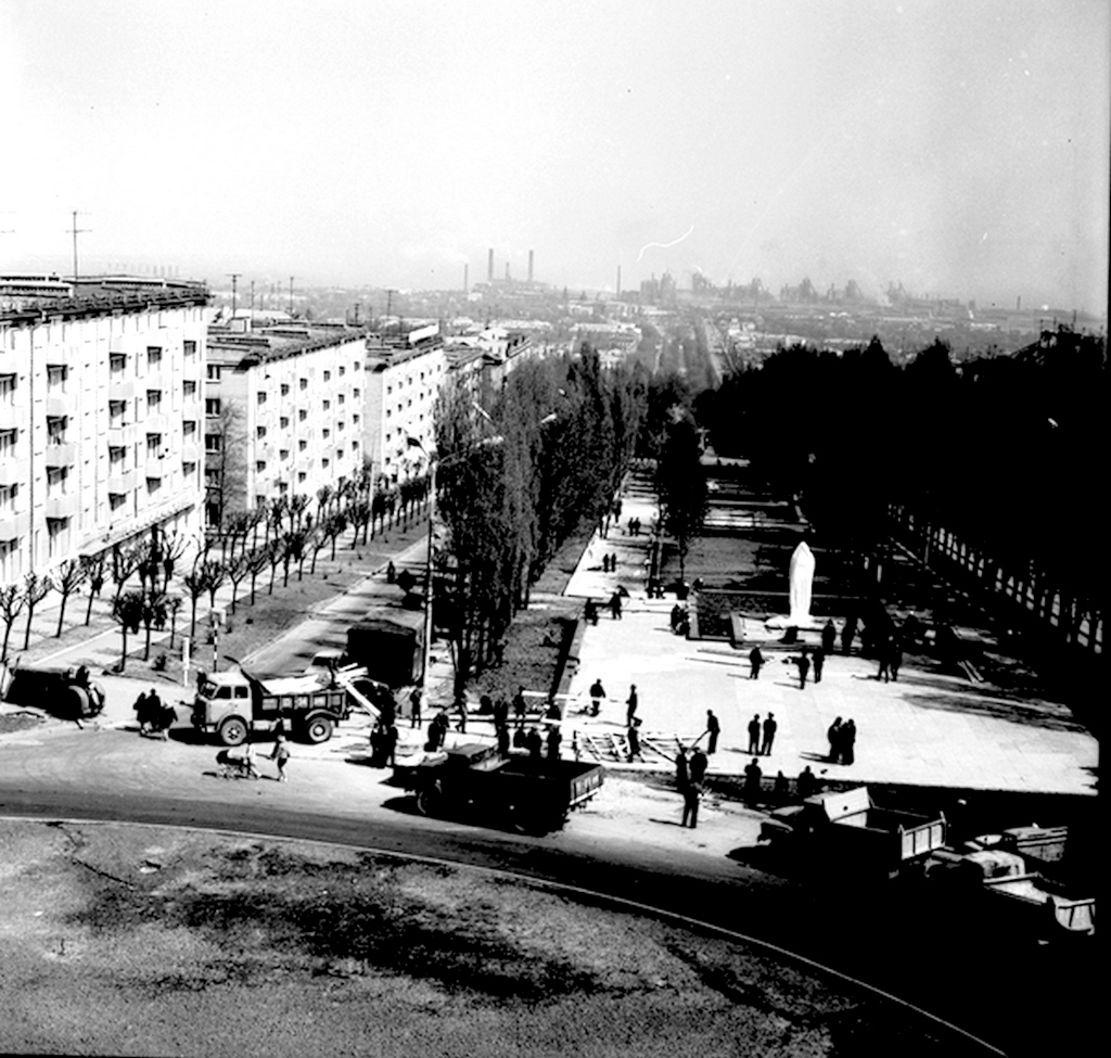 Бюсту Брежнева – 45 лет: история, интересные факты и старые фото
