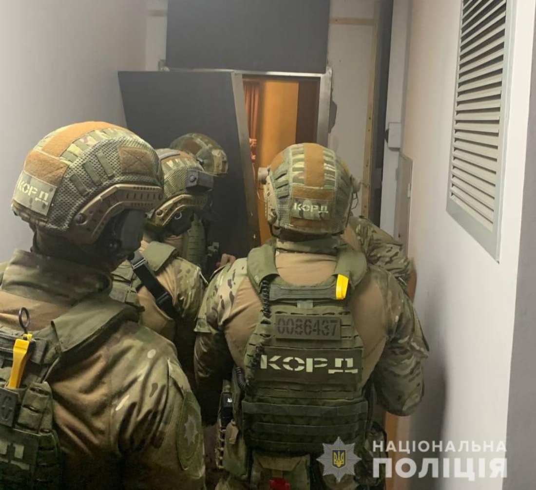 В аэропорту Днепра задержан "вор в законе" по прозвищу "Умка"