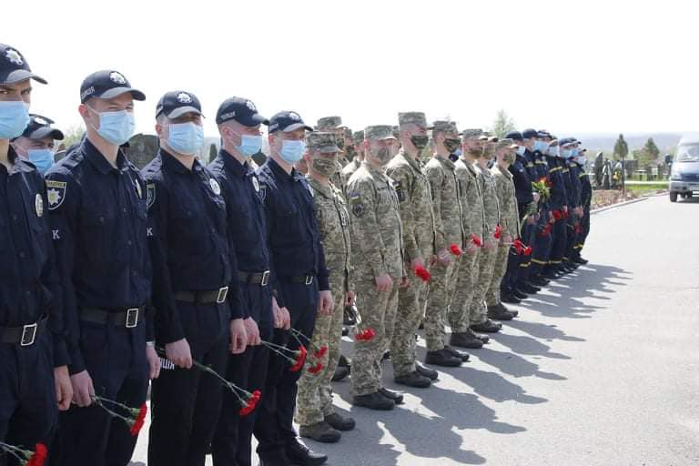 В Днепропетровской области почтили память погибших защитников Украины