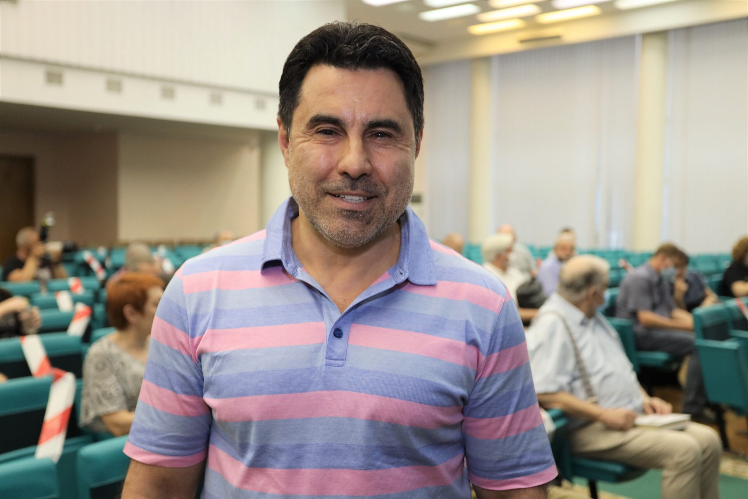 Известный писатель Ян Валетов презентовал новую книгу в ДнепрОГА