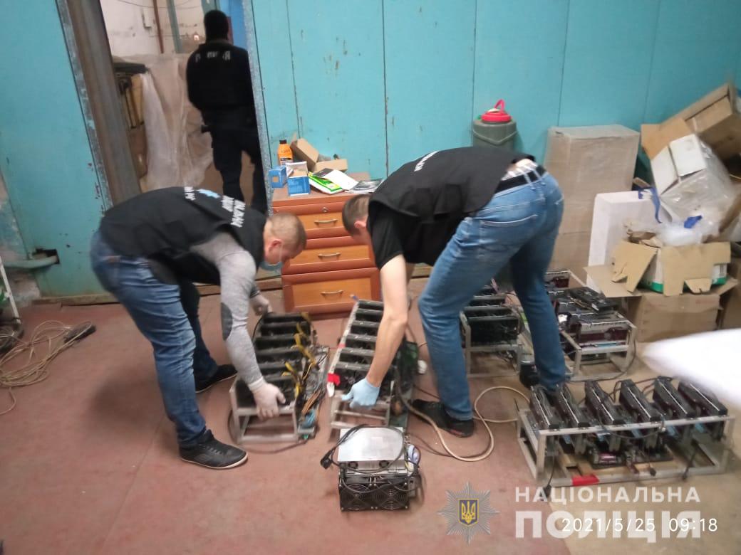 На Днепропетровщине обнаружили криптоферму