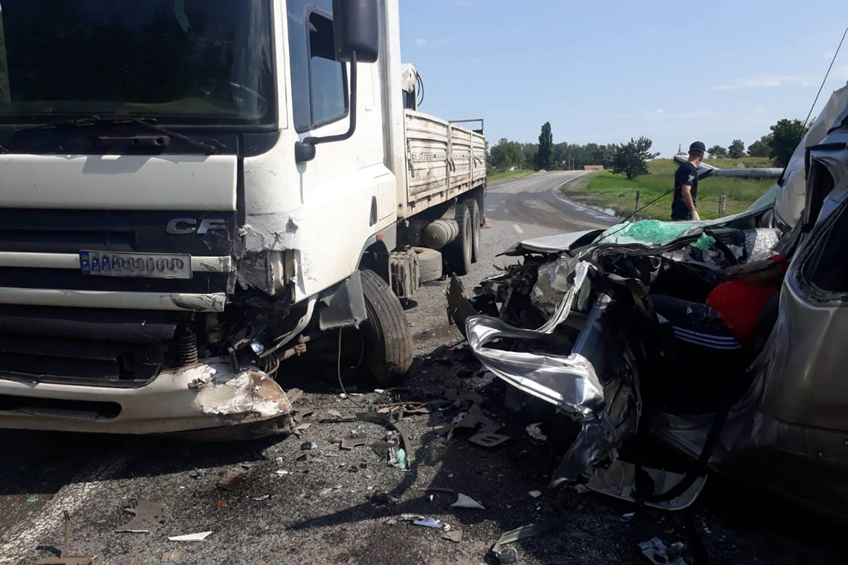 Смертельное ДТП в Днепре: погиб водитель 