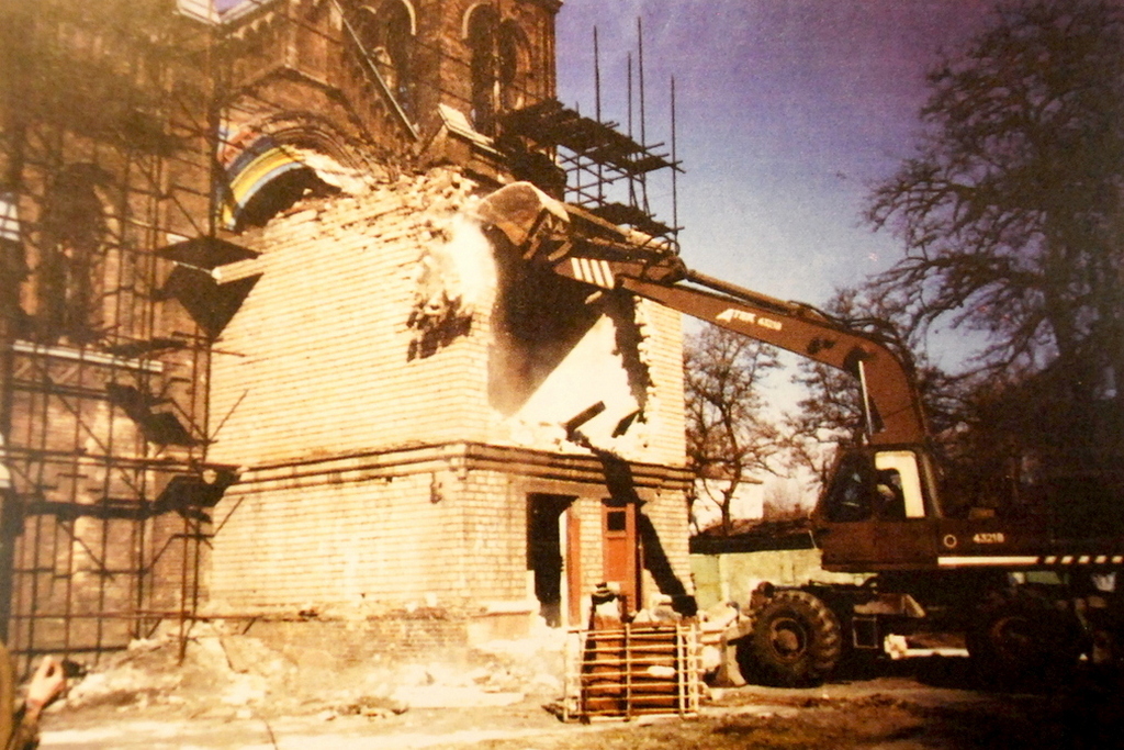 Этот день в истории: 17 июня 1992 г. в Днепродзержинске был подписан документ о возвращении верующим костела