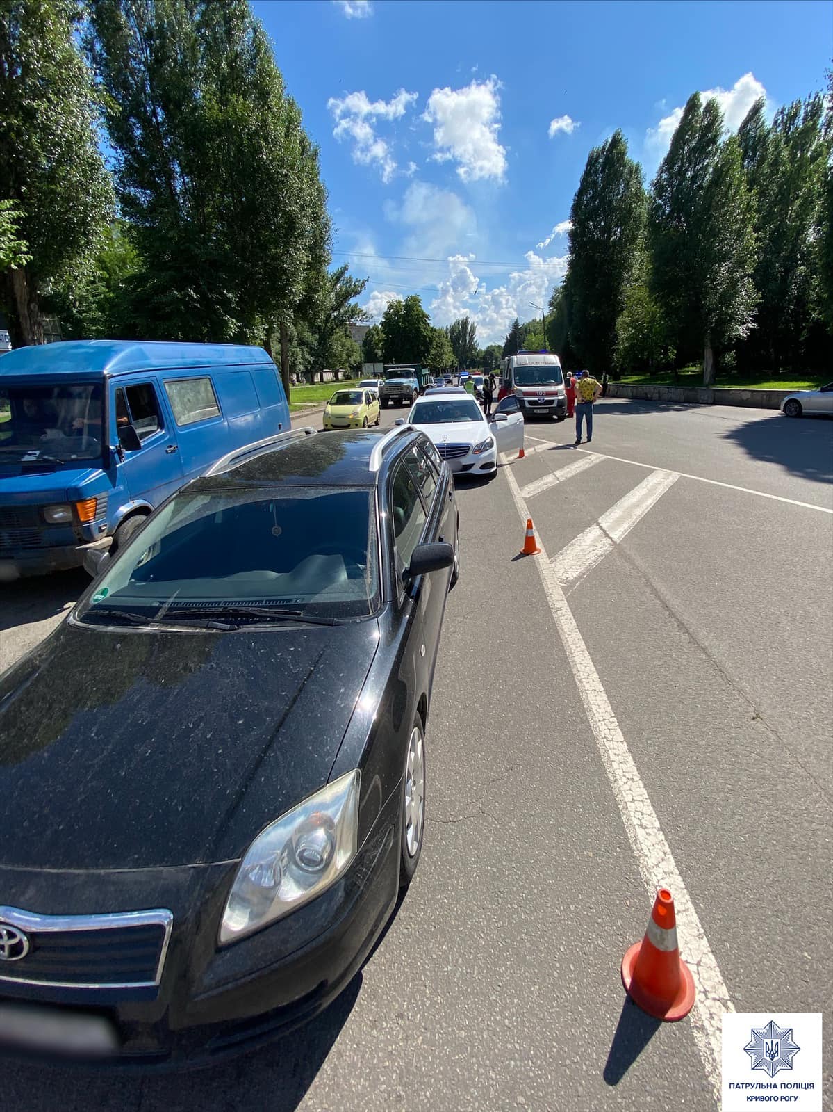В Днепропетровской области водитель Infinity повредил 4 автомобиля