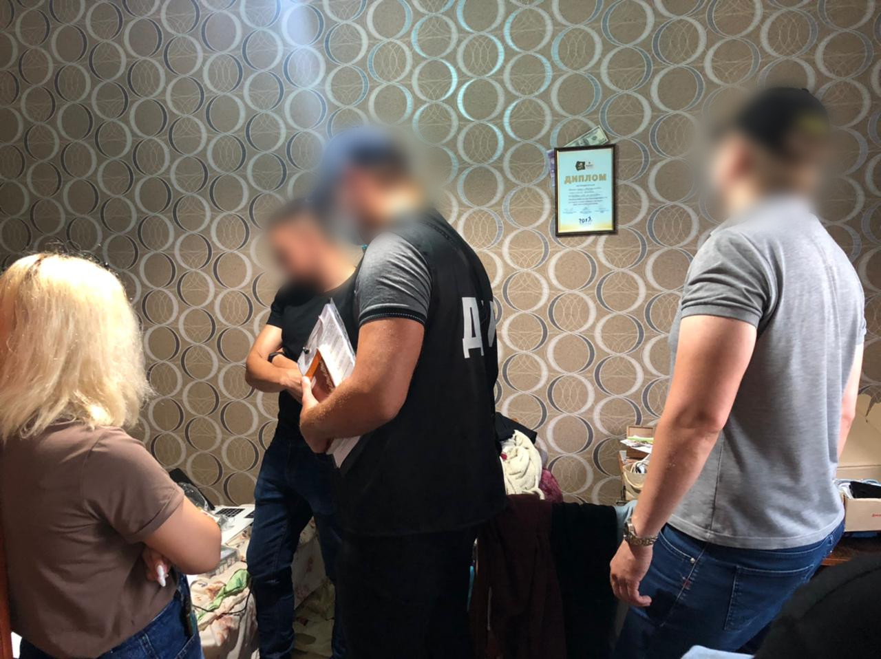 В Днепре сотрудник СИЗО подозревается в сбыте наркотиков