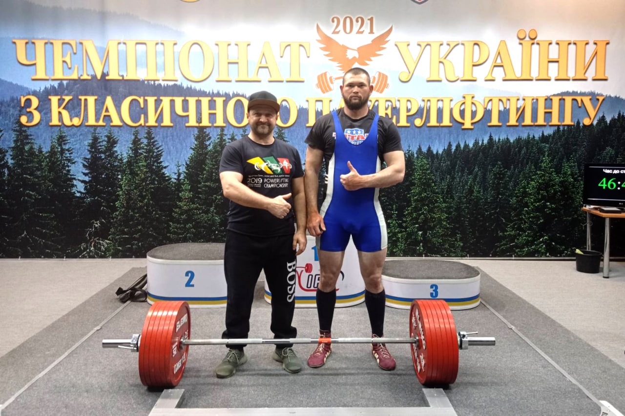 На чемпионате Украины по пауэрлифтингу каменчанин выполнил норматив мастера спорта