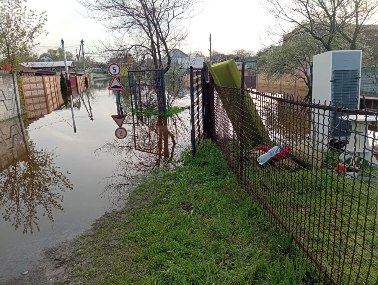 Яка ситуація з водопіллям біля Кам'янського