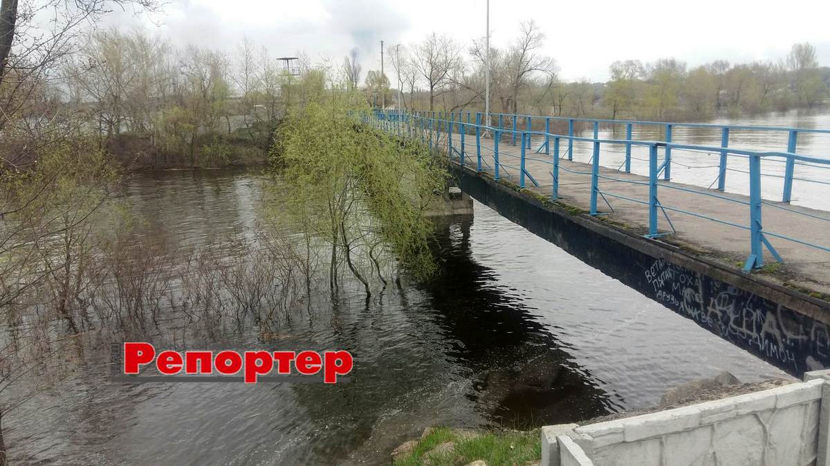 У Кам'янському велика вода. Яка причина? (фоторепортаж)