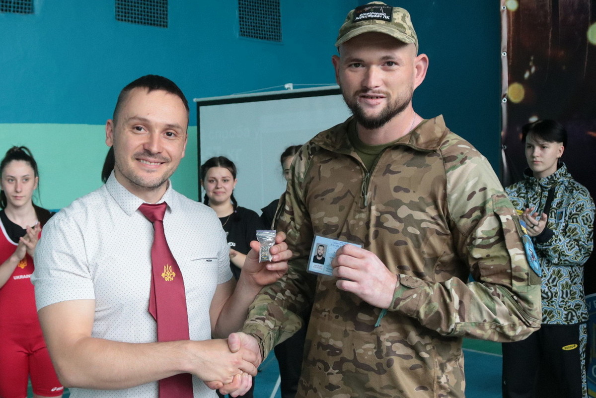 У Кам'янському провели міський чемпіонат з класичного жиму лежачи (фото)