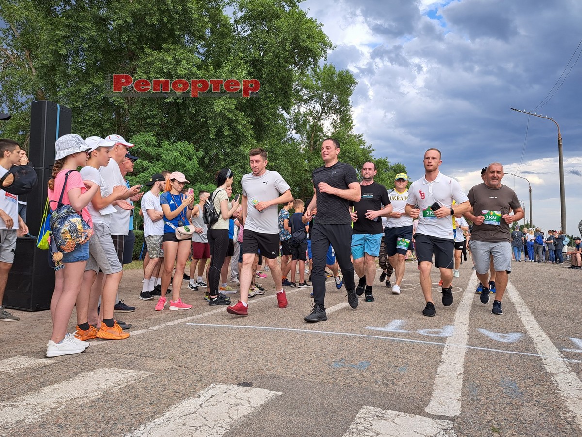 У Кам’янському провели легкоатлетичний пробіг (фото, відео)