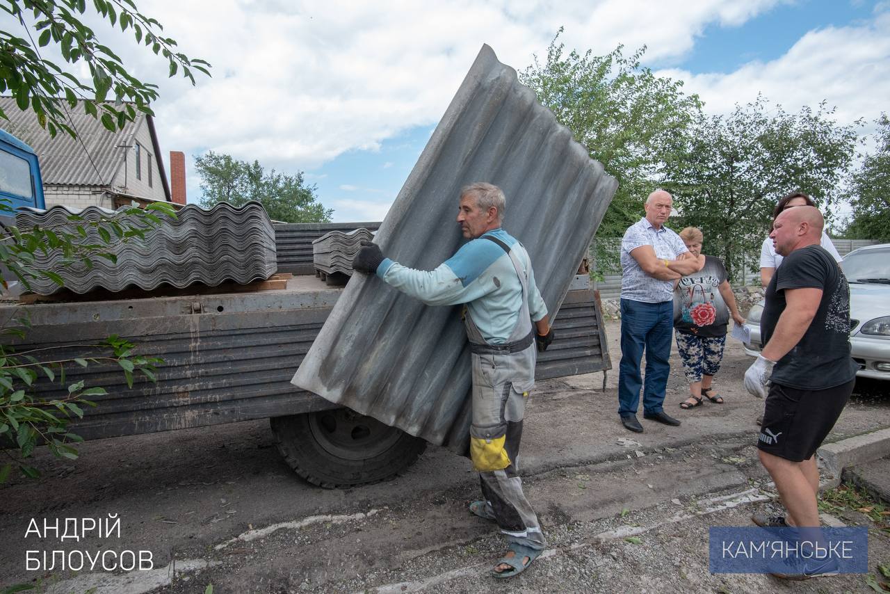 У Кам'янському триває ліквідація наслідків стихії (відео)