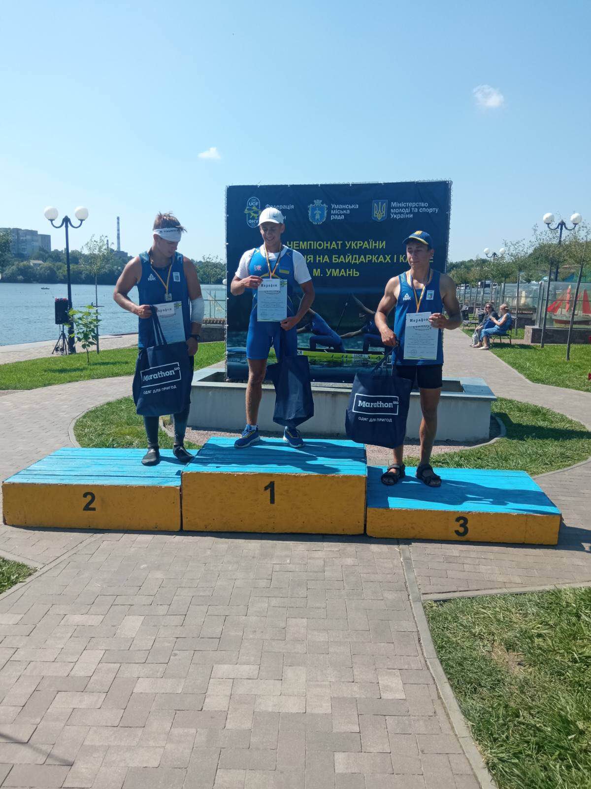 Каноїсти з Кам'янського вибороли нагороди на чемпіонаті України