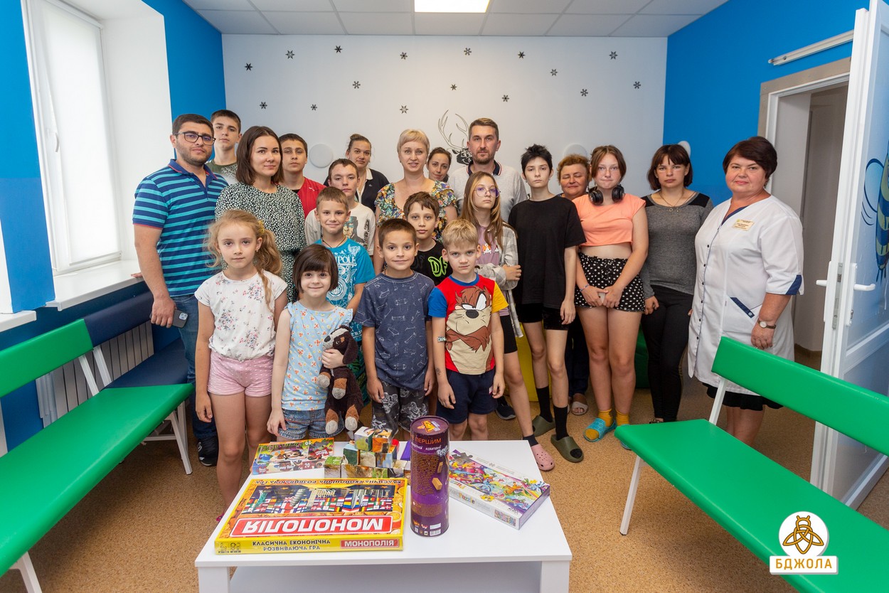 За підтримки «Бджоли» у Кам’янській лікарні відкрили дитячу кімнату 